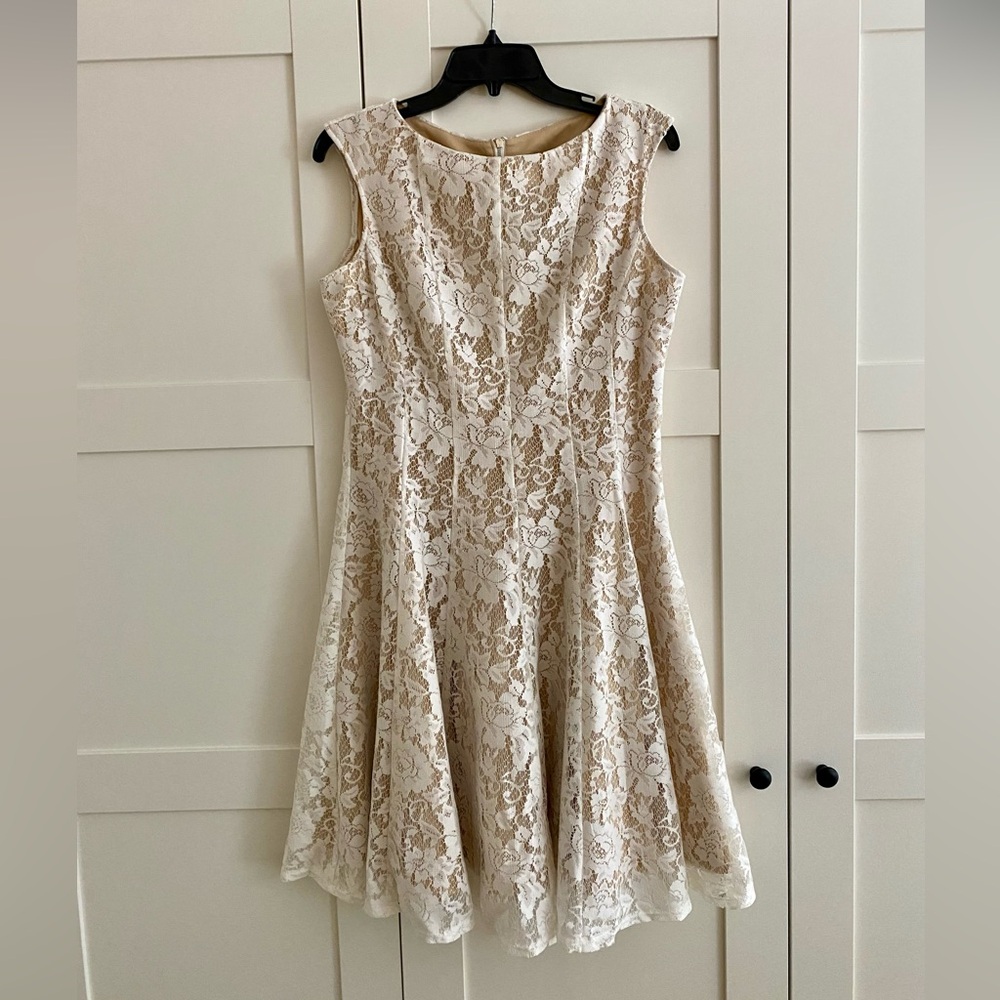 Women’s dress